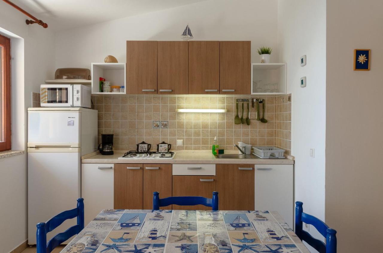 Lomea Apartment *